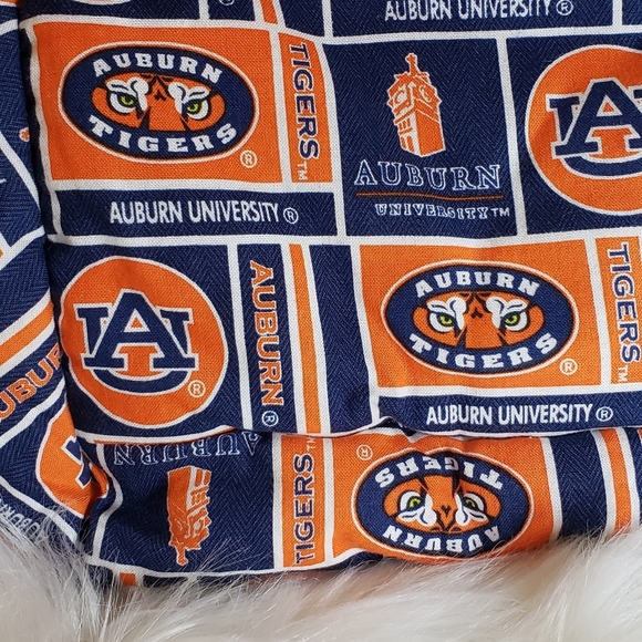 Tote - Picture 6 of 9